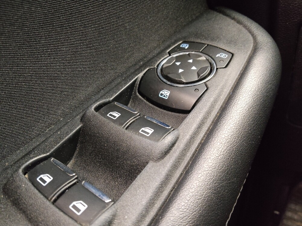 2016 Ford Edge in Highland, IN 46322 - 18138032 27
