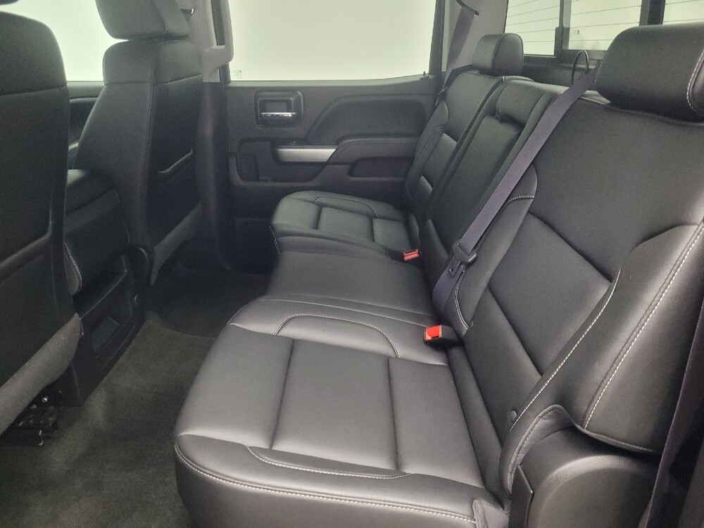 2017 Chevrolet Silverado 1500 in Indianapolis, IN 46219 - 18138035 18