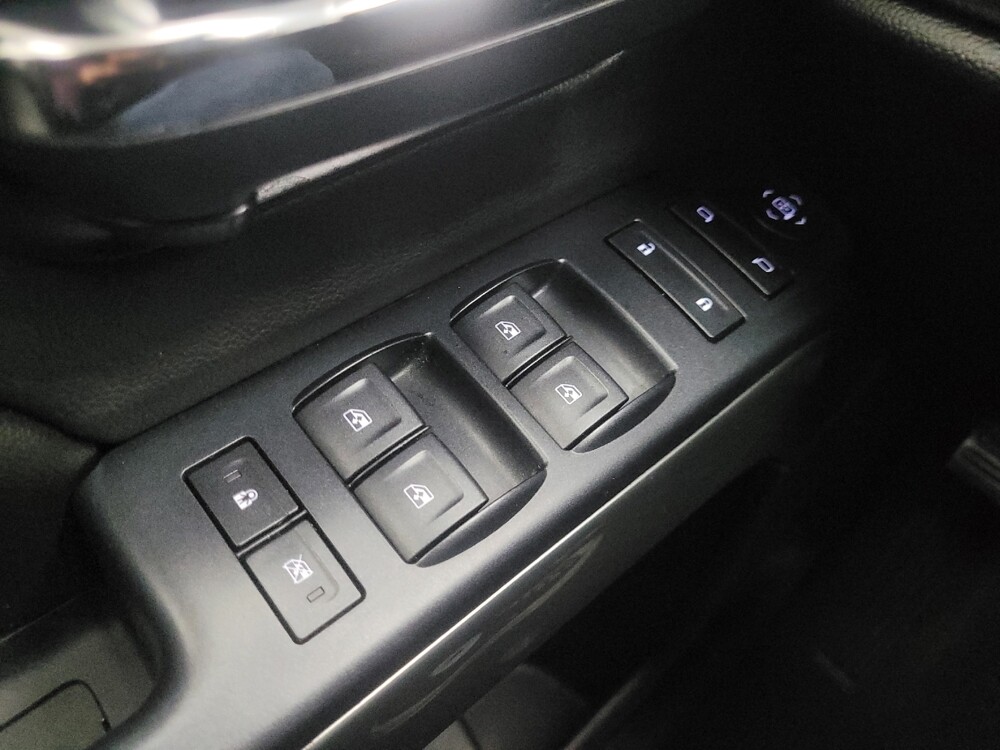 2017 Chevrolet Silverado 1500 in Indianapolis, IN 46219 - 18138035 27