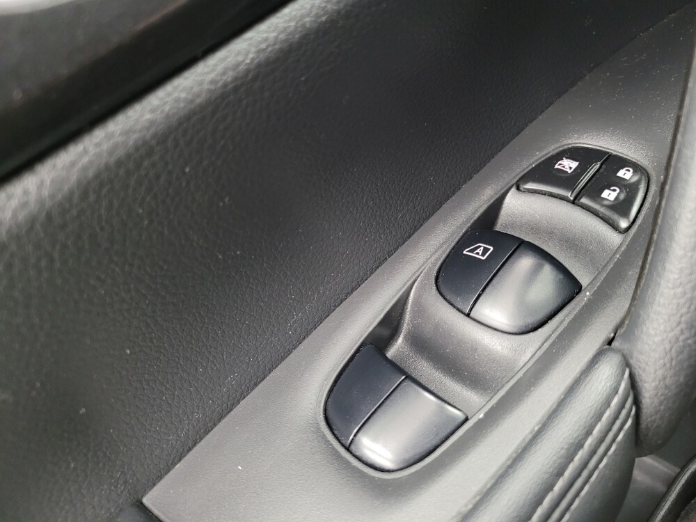 2019 Nissan Rogue in Memphis, TN 38128 - 18138049 27