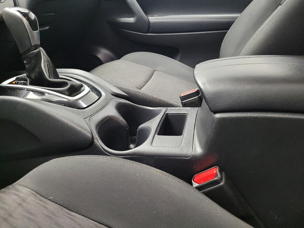 2019 Nissan Rogue in Memphis, TN 38128 - 18138049 26