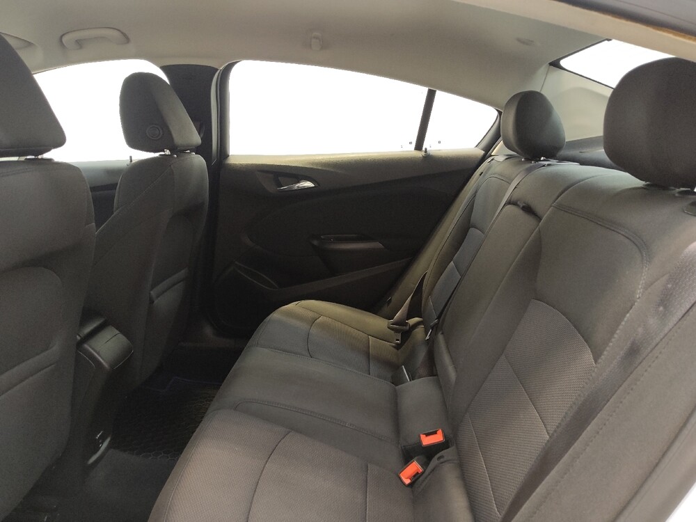 2017 Chevrolet Cruze in Fairfield, OH 45014 - 18138065 18