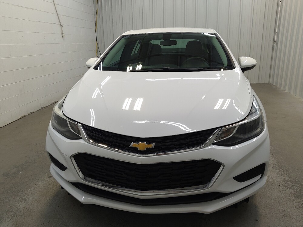 2017 Chevrolet Cruze in Fairfield, OH 45014 - 18138065 15