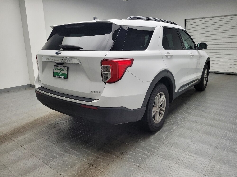 2021 Ford Explorer in Eastpointe, MI 48021 - 18138067 9