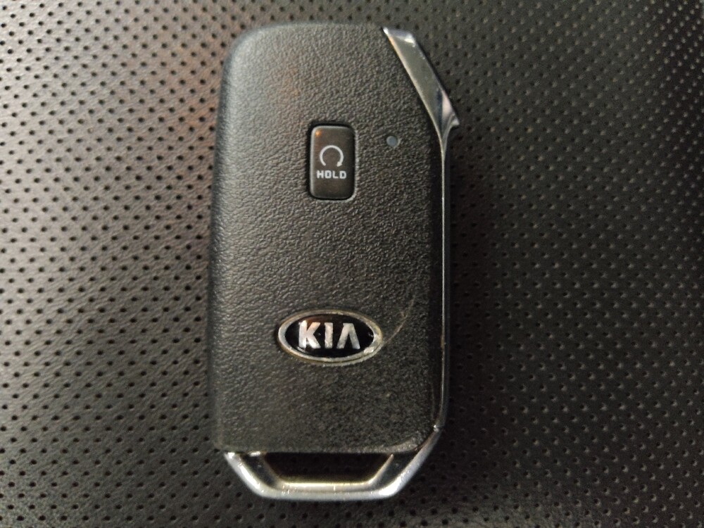 2021 Kia Telluride in Lakewood, CO 80215 - 18138071 32