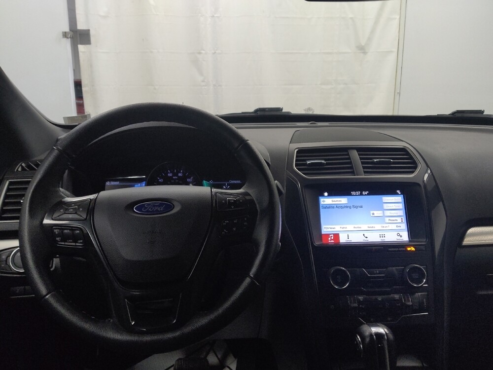 2019 Ford Explorer in St. Louis, MO 63136 - 18138077 22