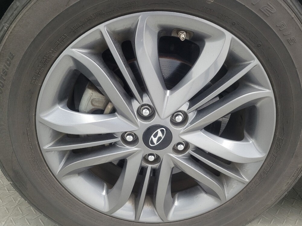 2015 Hyundai Tucson in Marietta, GA 30062 - 18138079 31