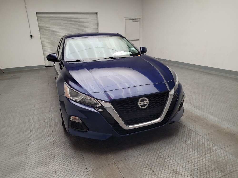2020 Nissan Altima in Downey, CA 90241 - 18138086 14