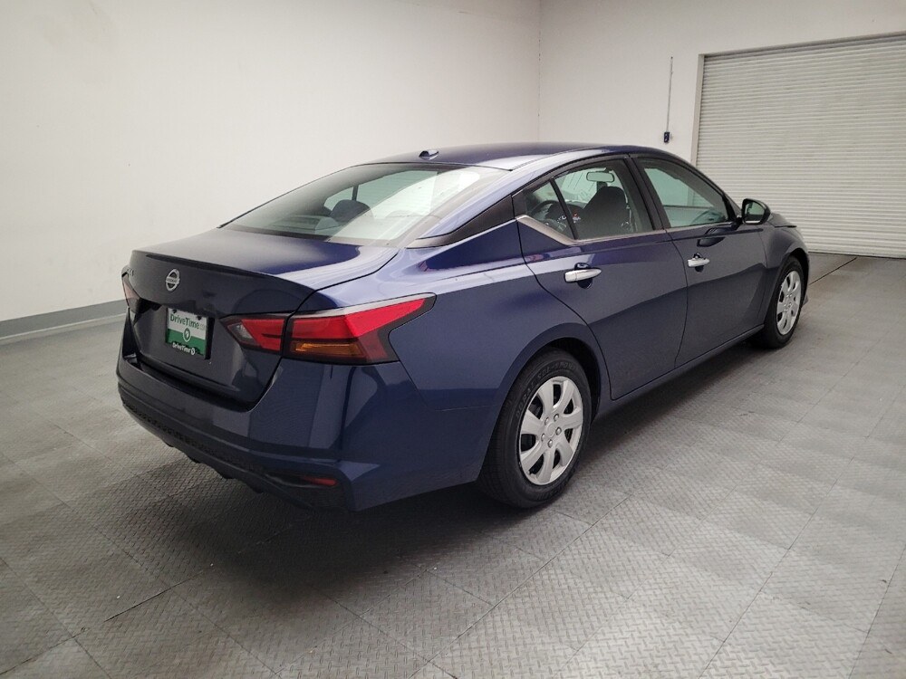 2020 Nissan Altima in Downey, CA 90241 - 18138086 9