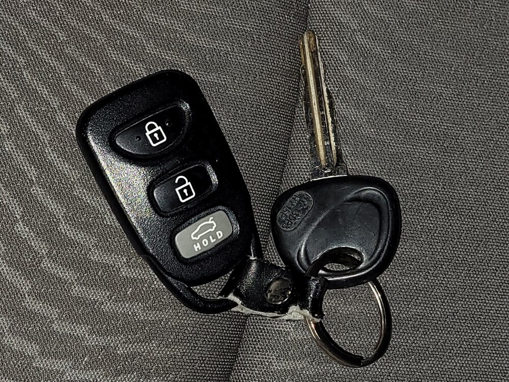 2016 Hyundai Elantra in West Palm Beach, FL 33409 - 18138087 32