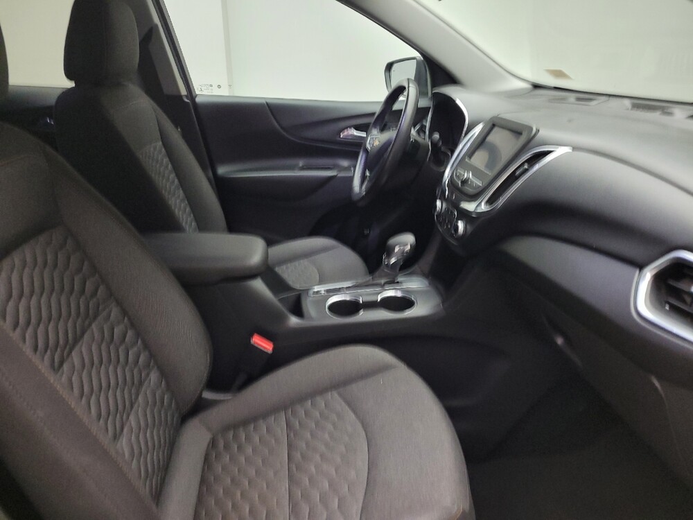 2020 Chevrolet Equinox in Taylor, MI 48180 - 18138097 21