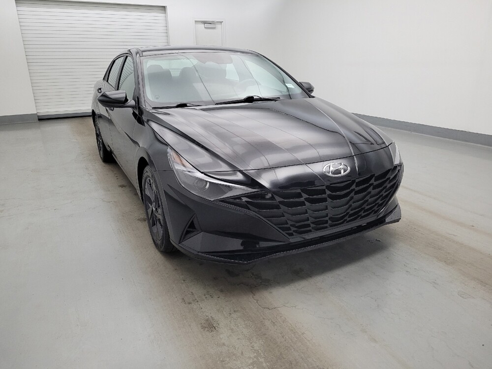 2023 Hyundai Elantra in Miamisburg, OH 45342 - 18138101 14