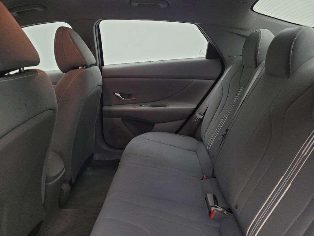2023 Hyundai Elantra in Miamisburg, OH 45342 - 18138101 18