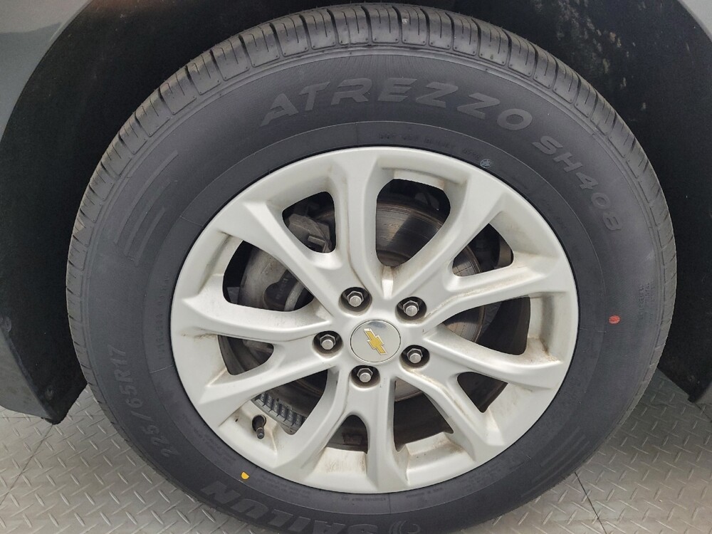 2019 Chevrolet Equinox in Charleston, SC 29414 - 18138117 31