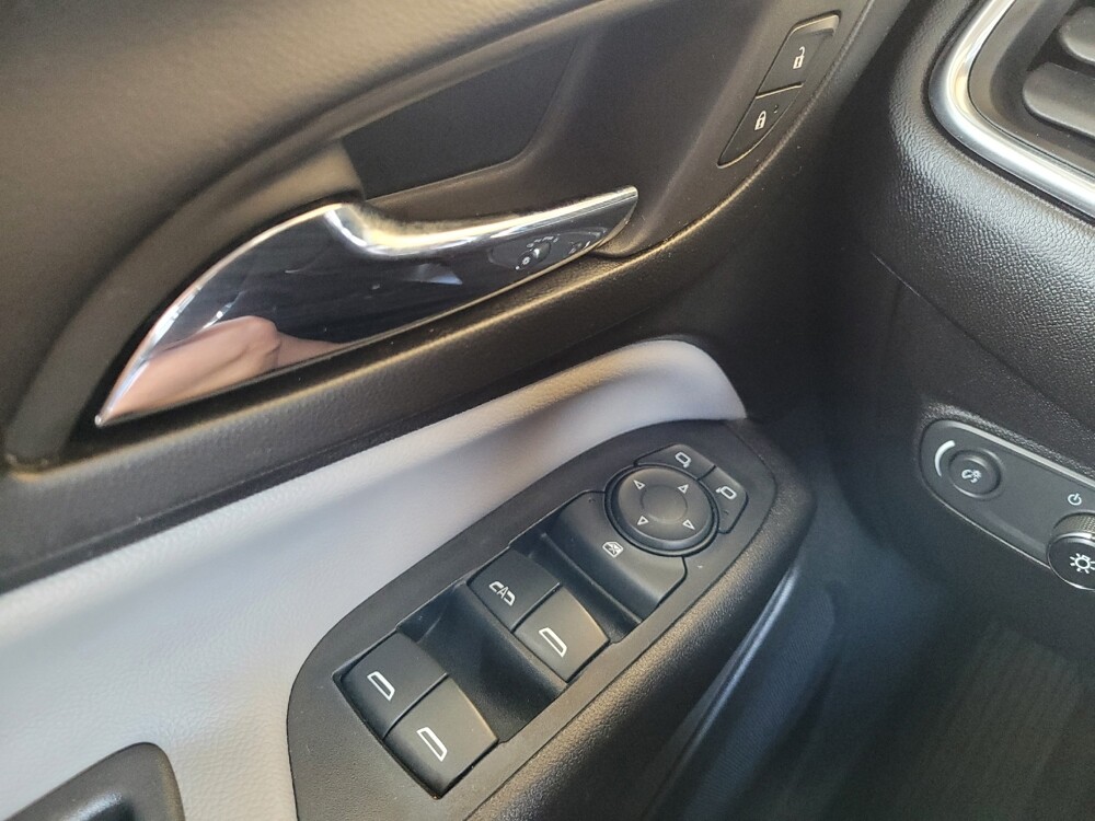 2019 Chevrolet Equinox in Miamisburg, OH 45342 - 18138120 27