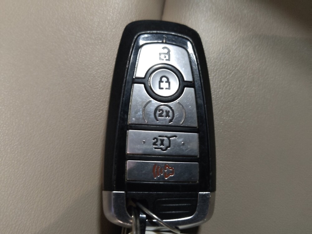 2022 Ford Explorer in Fort Worth, TX 76116 - 18138124 32