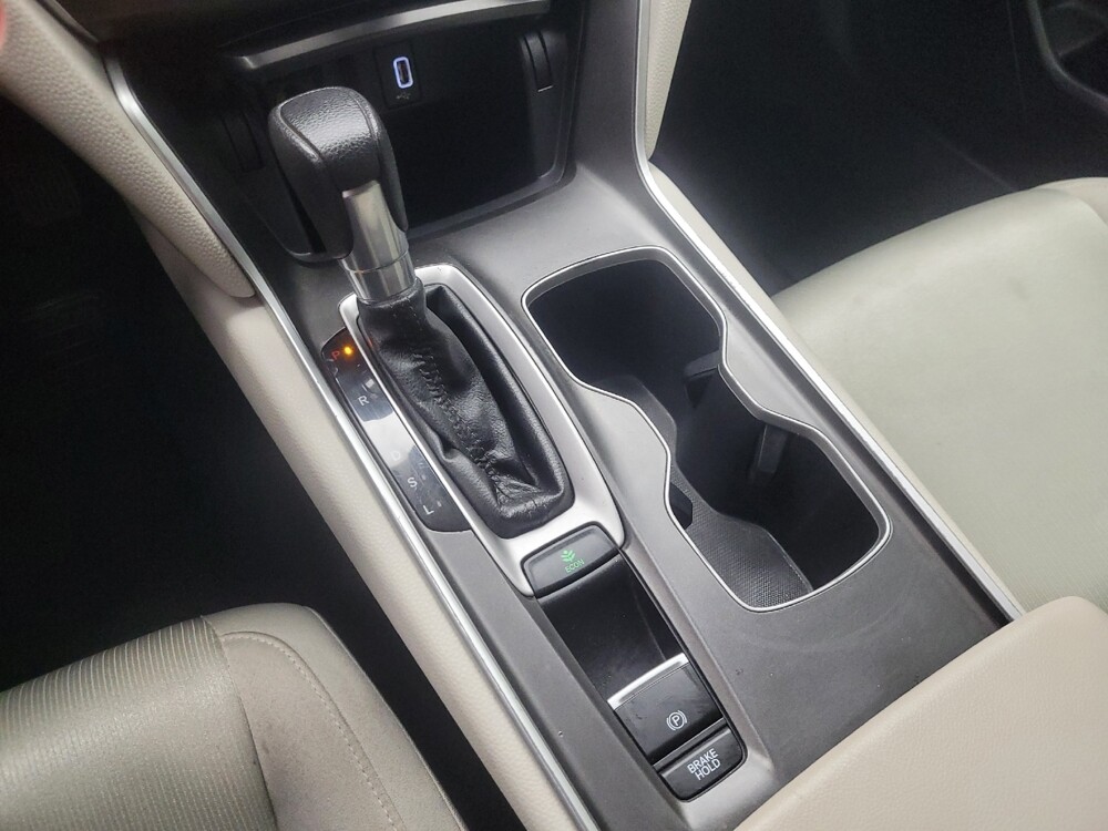 2019 Honda Accord in Highland, IN 46322 - 18138130 26
