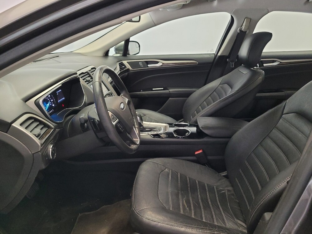 2014 Ford Fusion in Fresno, CA 93726 - 18138132 17