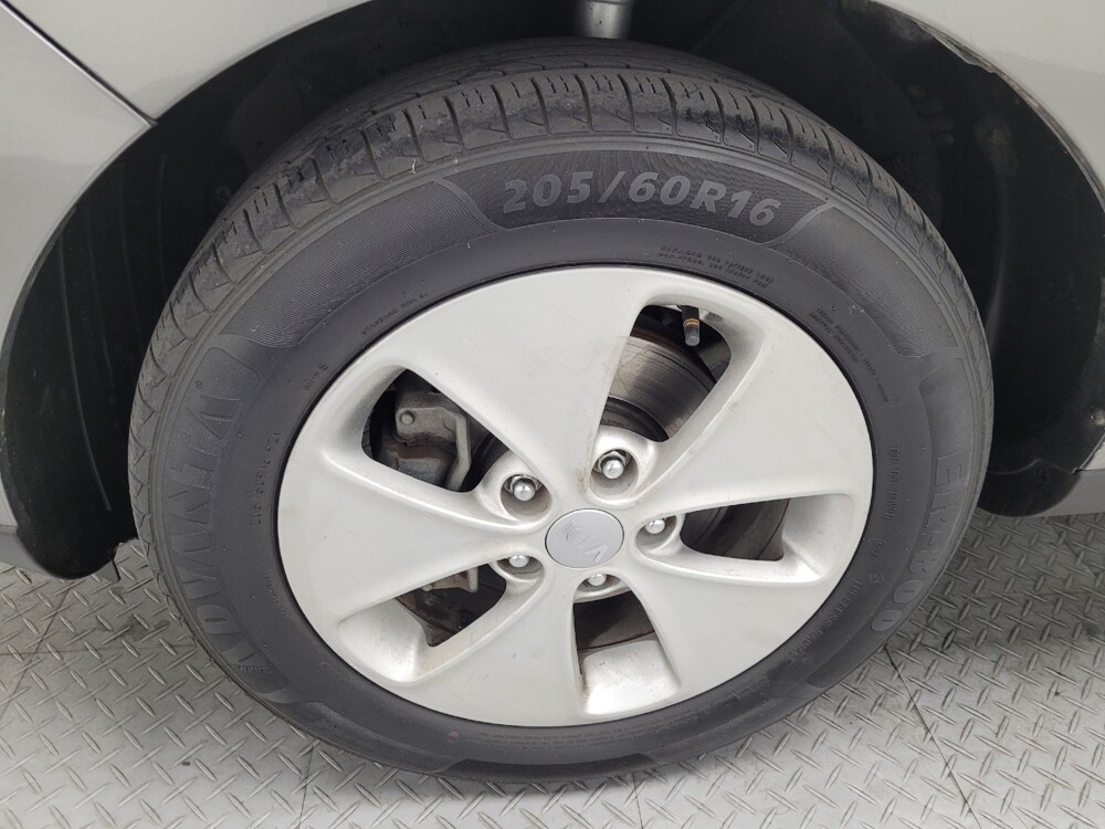2016 Kia Soul in Las Vegas, NV 89102 - 18138138 31