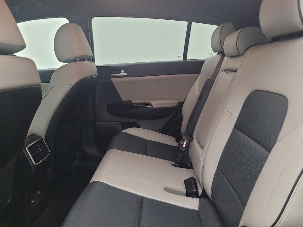2019 Kia Sportage in Cincinnati, OH 45255 - 18138167 18