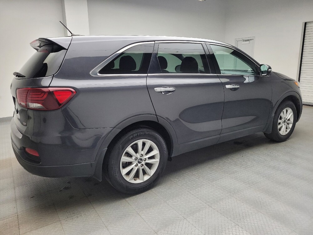 2019 Kia Sorento in Eastpointe, MI 48021 - 18138176 10