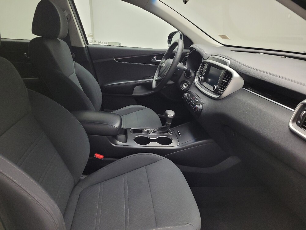 2019 Kia Sorento in Eastpointe, MI 48021 - 18138176 21
