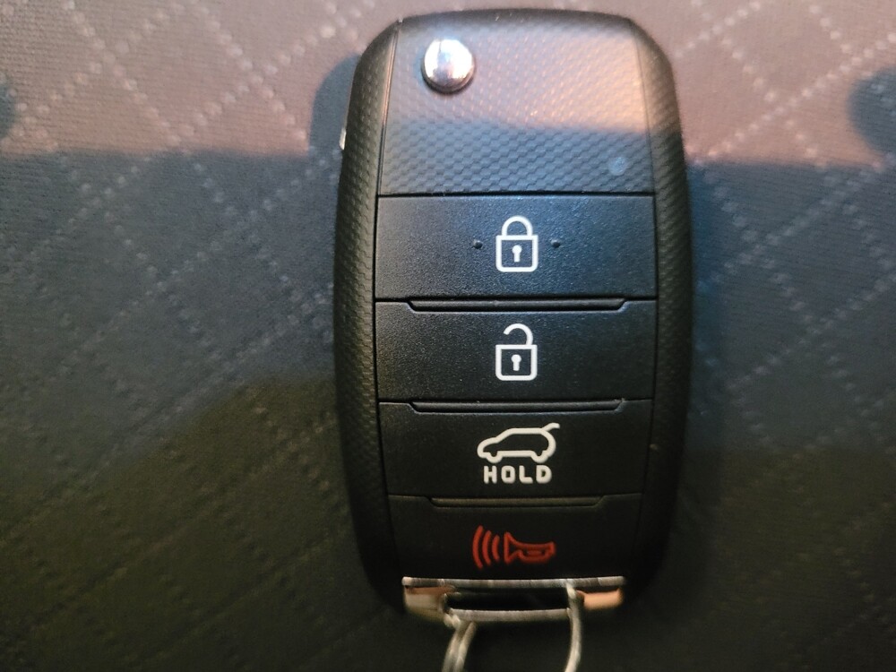 2018 Kia Sorento in Chesapeake, VA 23320 - 18138185 32