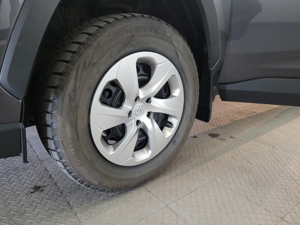 2019 Toyota RAV4 in Henrico, VA 23223 - 18138187 31