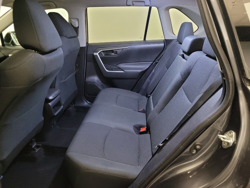 2019 Toyota RAV4 in Henrico, VA 23223 - 18138187 18