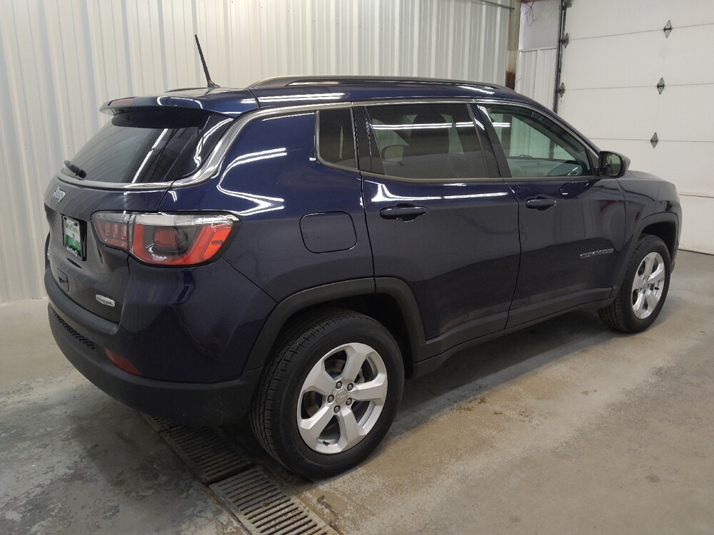 2018 Jeep Compass in Fairfield, OH 45014 - 18138190 10