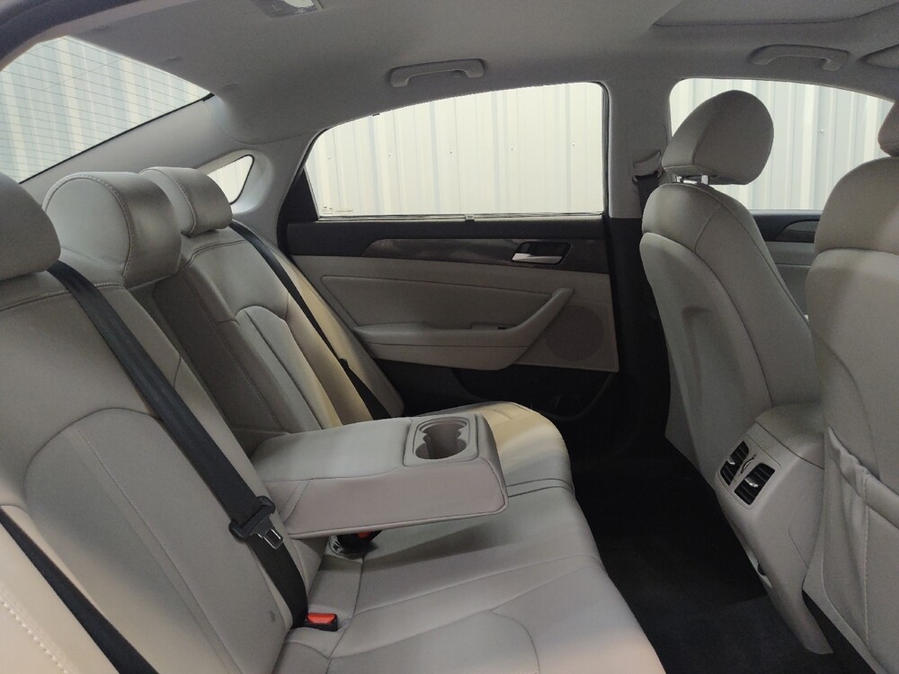 2018 Hyundai Sonata in Fairfield, OH 45014 - 18138191 19