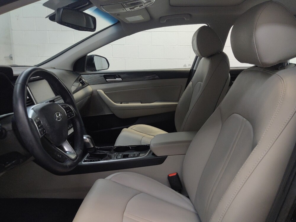 2018 Hyundai Sonata in Fairfield, OH 45014 - 18138191 17