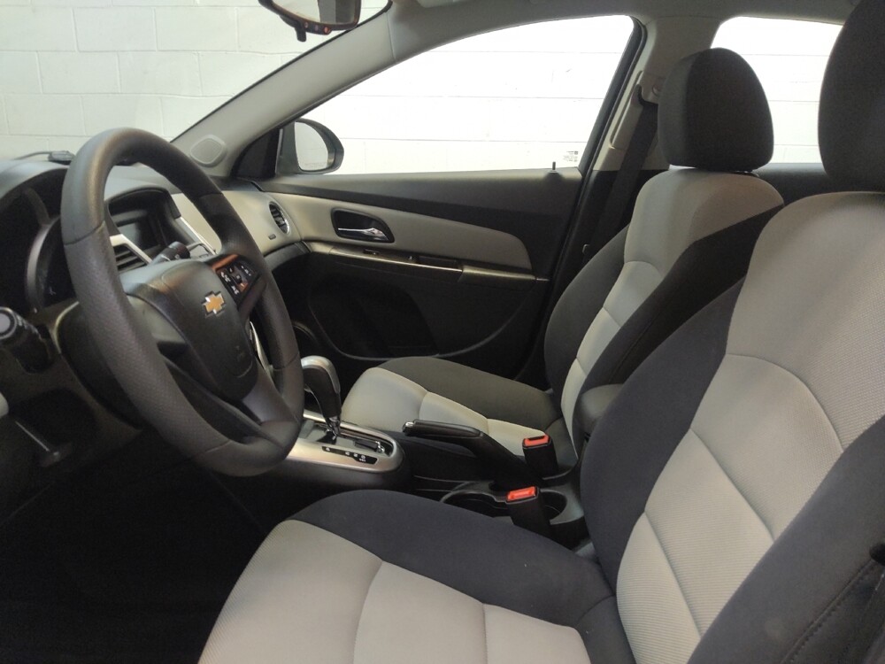 2016 Chevrolet Cruze in Fairfield, OH 45014 - 18138193 17