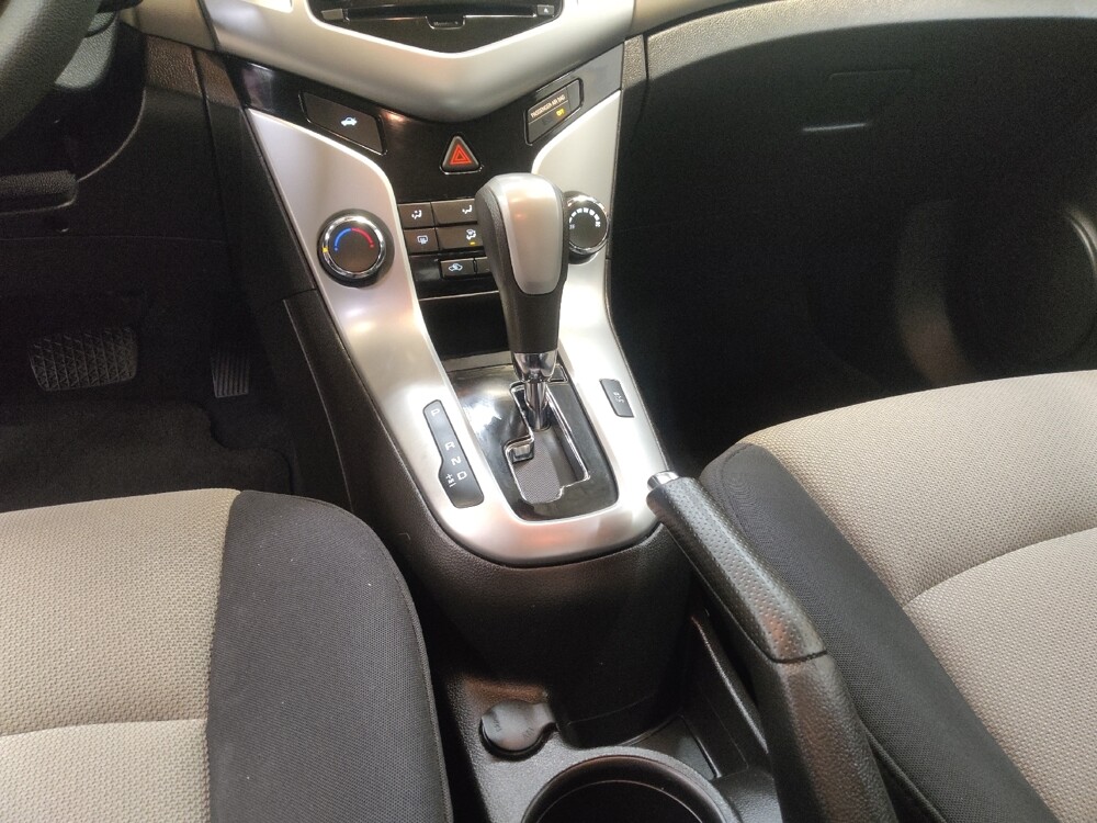 2016 Chevrolet Cruze in Fairfield, OH 45014 - 18138193 26