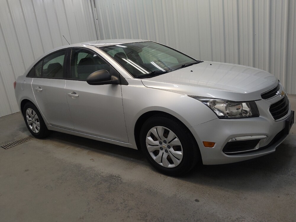 2016 Chevrolet Cruze in Fairfield, OH 45014 - 18138193 11