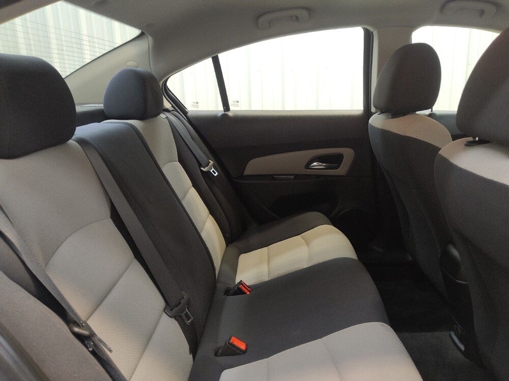 2016 Chevrolet Cruze in Fairfield, OH 45014 - 18138193 19
