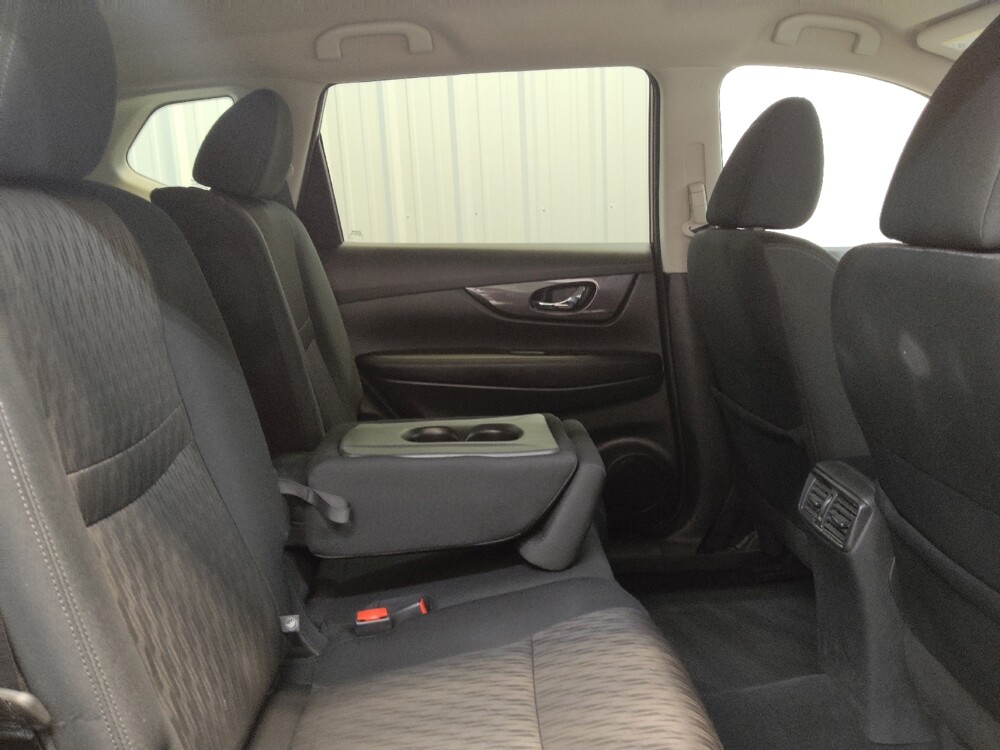 2020 Nissan Rogue in Fairfield, OH 45014 - 18138194 19