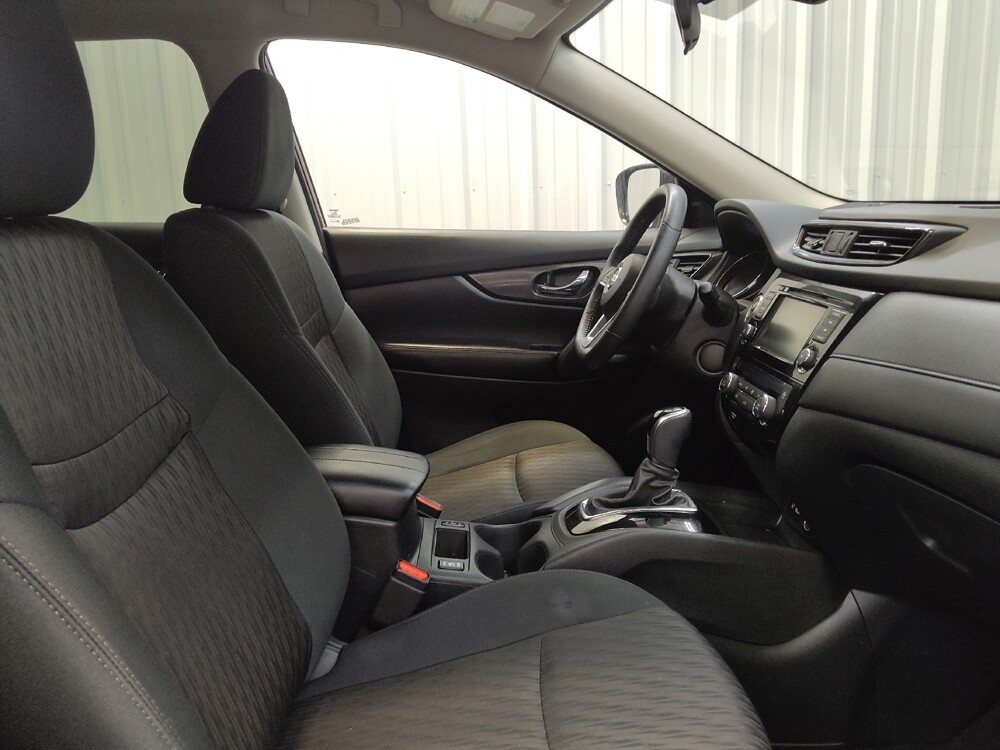 2020 Nissan Rogue in Fairfield, OH 45014 - 18138194 21