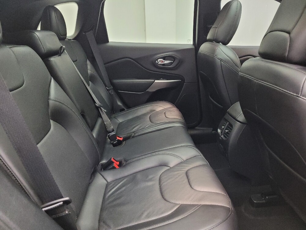 2020 Jeep Cherokee in Taylor, MI 48180 - 18138201 19