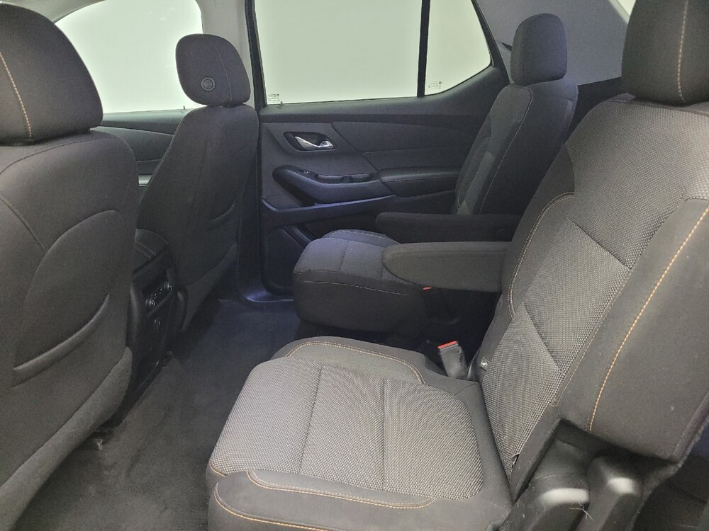 2019 Chevrolet Traverse in Eastpointe, MI 48021 - 18138202 18