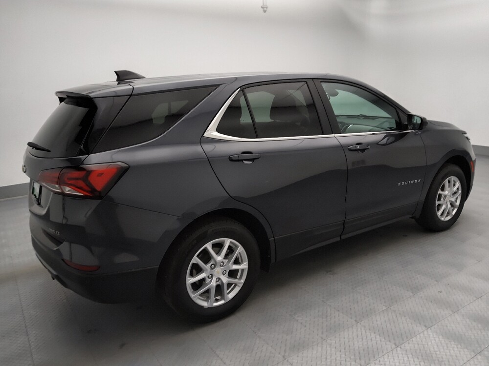 2022 Chevrolet Equinox in Independence, MO 64055 - 18138205 10