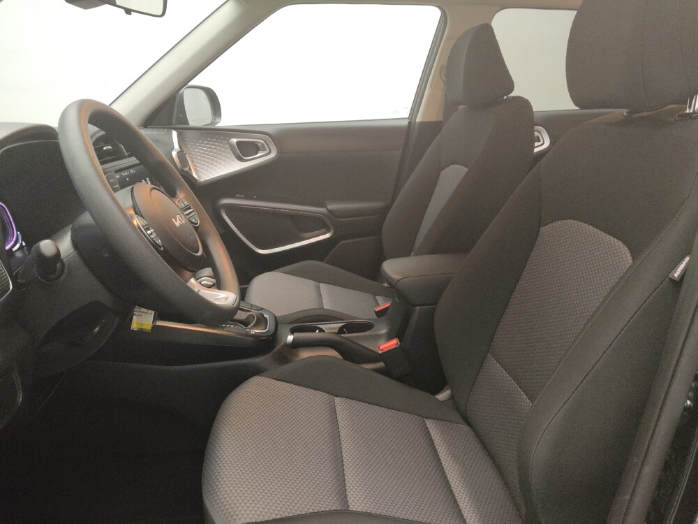 2025 Kia Soul in Arlington, TX 76011 - 18138214 17