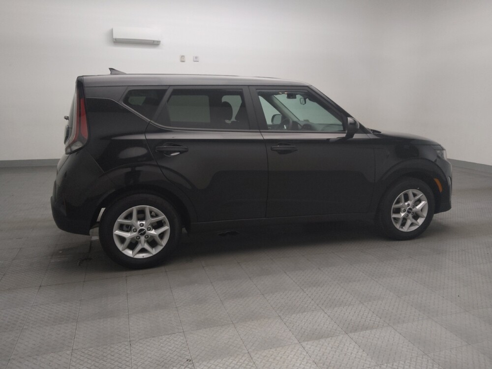 2025 Kia Soul in Arlington, TX 76011 - 18138214 10