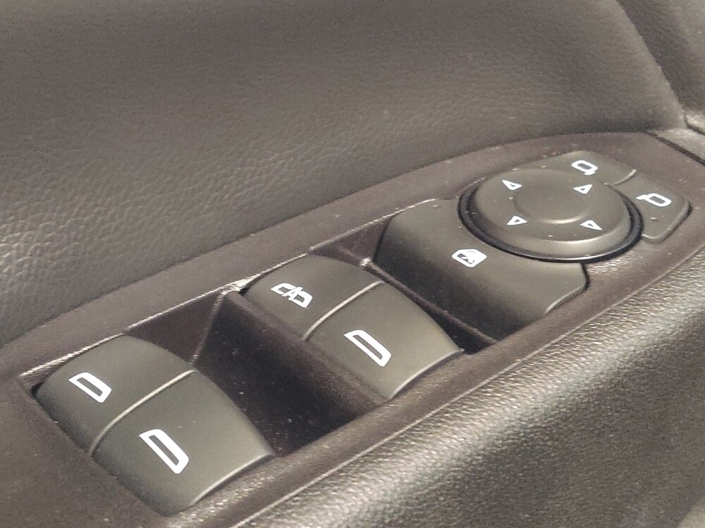 2020 Chevrolet Equinox in Plano, TX 75074 - 18138215 27
