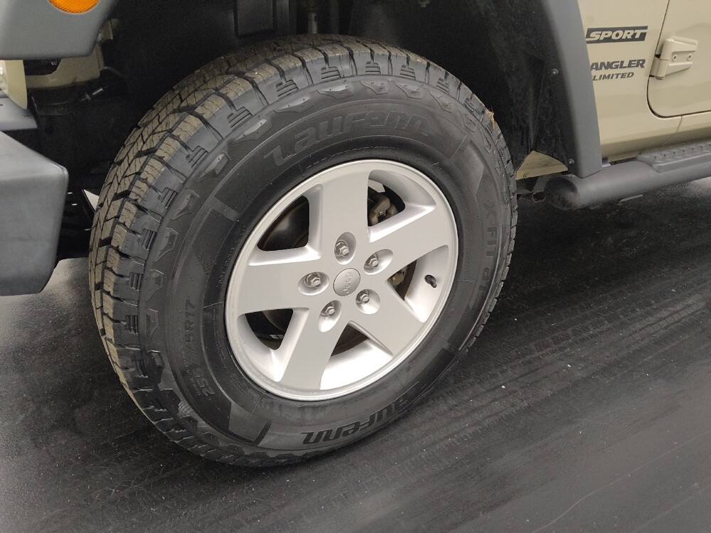 2017 Jeep Wrangler in St. Louis, MO 63136 - 18138216 31