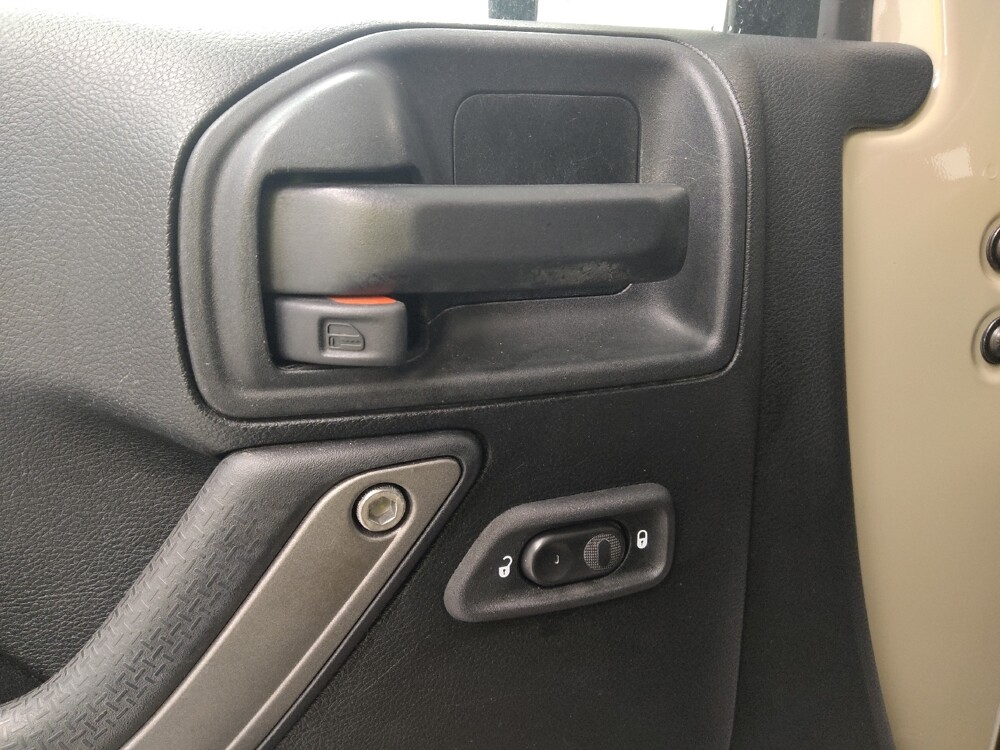 2017 Jeep Wrangler in St. Louis, MO 63136 - 18138216 27