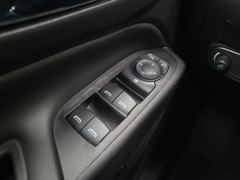 2022 Chevrolet Equinox in Indianapolis, IN 46219 - 18138228 27