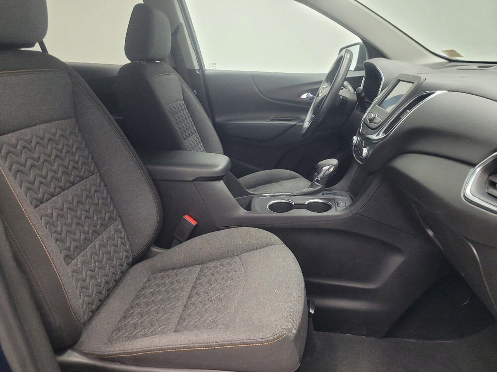 2022 Chevrolet Equinox in Indianapolis, IN 46219 - 18138228 21
