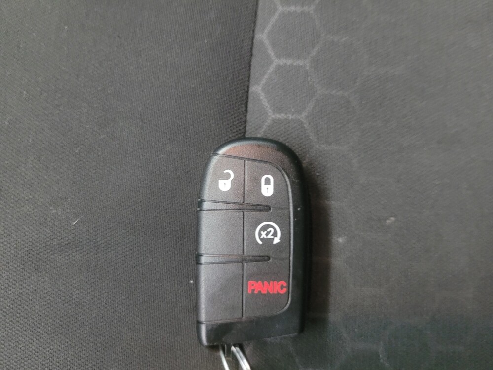 2018 Jeep Compass in Indianapolis, IN 46219 - 18138229 32