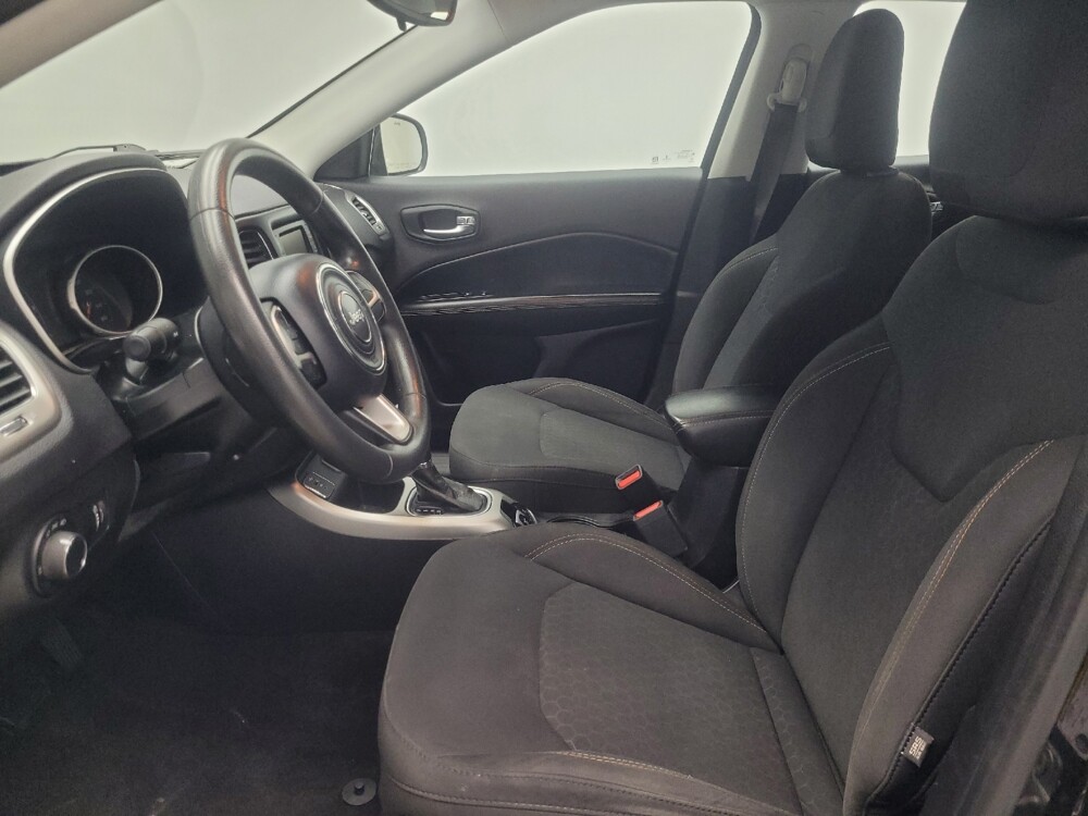 2018 Jeep Compass in Indianapolis, IN 46219 - 18138229 17